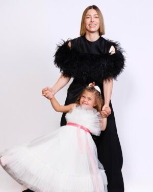 Jessica Biel Instagram - Today is #WorldDownSyndromeDay, a cause close to my heart because of my wonderful niece, @lovelyzayab. Along with @jpbiel & @shamanrose, I’m supporting @globaldownsyndrome to help more individuals thrive. Everyone deserves the care they need. Let’s make a difference together! Link in bio to donate 💙🌎