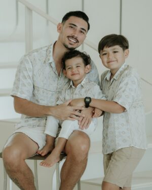 Jessica Iskandar Instagram - Our family is growing 🩷
And we are growing stronger! 

Photo @momentsbygin_ 
Makeup @lonamakeup
Hair @gracesusan.ck
All outfits @paulropp 
Location @saba.estate