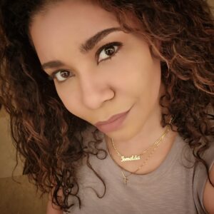 Jessica Pimentel Instagram - Meet Ismelda! 
There are some pretty strong opinions about the 🇺🇸 in our house and stronger opinions about God, family and Mangos.
Don't Eat The Mangos!!🥭🥭🥭
Tickets on sale now and going fast!
Link in bio.
#mangosbos