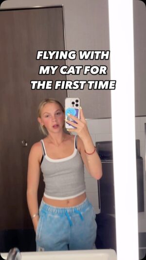 Jordyn Jones Instagram - she stared at me the entire flight so i couldn’t sleep. #cats #travel #home