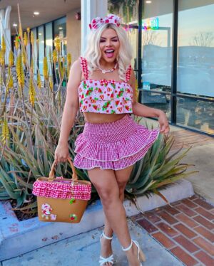 Josetty Hurtado Instagram - @hottopic March Must Haves 🍓 
- Red Gingham Tiered Ruffle Skort
- Strawberry Shortcake Gingham Basket Crossbody Bag

#sponsoredbyHT #HTFxMarchMustHaves #hottopic #strawberry #strawberryshortcake