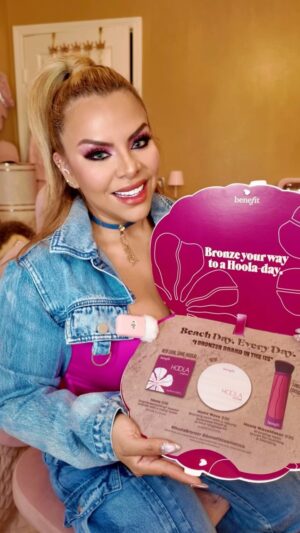 Josetty Hurtado Instagram - @benefitcosmetics 

- Hoola Wave Cream Bronzer Balm
- Hoola WaveMaker Bronzing Balm Brush Bronzing Balm Brush
- Hoola Matte Bronzer Matte Bronzer
- Benetint Rose-Tinted Lip & Cheek Stain
Rose-tinted lip & cheek stain
- The POREfessional: Super Setter
- Cookie Golden Golden pearl highlighter

#benefit #benefitcosmetics #makeup #beauty #losangeles #california #oc #orangecounty #irvine