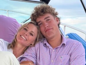 Julie Bowen Instagram - Sons are awesome, but sometimes nothing hits like a nephew. Happy Birthday,George!!