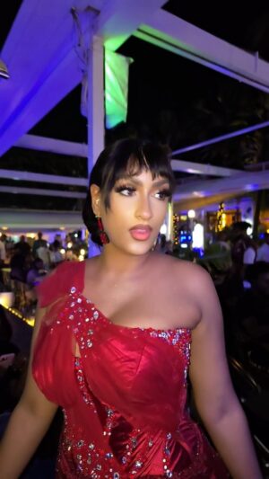 Juliet Ibrahim Instagram - Grateful to God for his grace, blessings, and mercy always. Thank You, Lord 💯
-
Dress @zateemeeofficialng