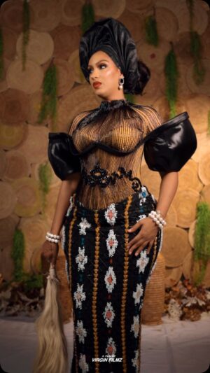 Juliet Ibrahim Instagram - Surprise!!! They say when the time is right, the universe aligns, and love finds its perfect moment. In love with my Dark Chocolate as I GROW and GLOW… I’m a beautiful African bride… 
#JIJustMarried #NewBride  #TraditionalWedding #AfricanBride 
#GhanaMeetsNaija #OneLove #JulietIbrahim #Darkchocolate #AprilFools #WhyNot
