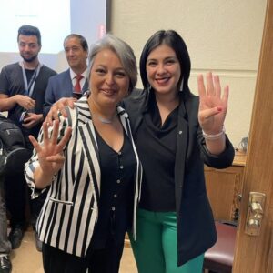 Karol Cariola Instagram - Tenemos candidata a Presidenta de Chile y es nuestra compañera @jeannettejararoman ❤️ con una trayectoria impecable en distintas tareas y roles, es por eso que  la admiro profundamente.

Desde su rol como ministra del trabajo lideró importantes avances como las 40 horas, aumento del salario mínimo, reforma de pensiones, ley karin, entre otros avances para las y los trabajadores de nuestro país. Jeanette tiene la experiencia y liderazgo necesario para gobernar y mejorar la calidad de vida de todas las chilenas y chilenos 🇨🇱