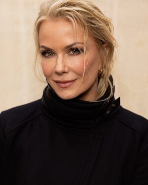 Katherine Kelly Lang Instagram - You asked for it, and I listened to your feedback! Here are more photos from my set for the April cover story with Her World. Choose your favorite! ⚔️