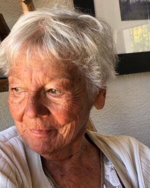 Katherine Salosny Instagram - A mis poderosas mujeres y a todas mi eterna admiración..vamos por mas!!! 
#diadelamujer #8m