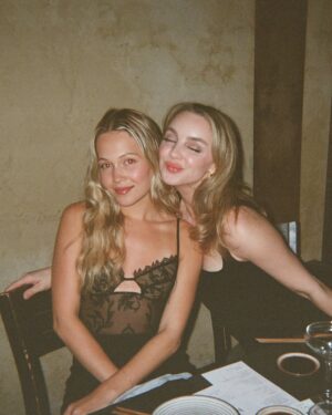 Kelli Berglund Instagram - film food friends fam old & new 🥰🥰