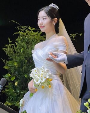 Kim Da-hyun Instagram - 선아 결혼해요👰🏻‍♀️
#그시절우리가좋아했던소녀