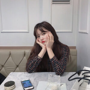 Kim Sae-ron Instagram - 둘째랑 데이트🙋🏻💜