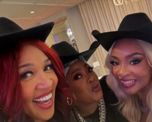 Kym Whitley Instagram - A time was HAAAAD!!! That @niecynash1 and @wpmillermoments  know how to throw a party! The rodeo, the celebrities, the food, the line dancing, and the performances were all A  A ❤️ my 14 yr old son @joshuawhitley11 was so excited to see old friends and his auntie’s!! I was humbled by @nlechoppamusic he made me seem like the cool mom but he was such a nice young man! 
It was so good to see some of my friends and celebrate Niecy!! When is the next one 😩😭🤣

Styled by @darajoylove 
Thanks @wpmillermoments for the photos 
And another happy birthday to the hostess with the mostest!! @niecynash1 ❤️❤️❤️❤️❤️❤️❤️