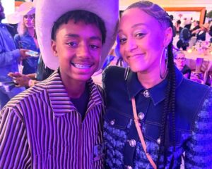 Kym Whitley Instagram - A time was HAAAAD!!! That @niecynash1 and @wpmillermoments  know how to throw a party! The rodeo, the celebrities, the food, the line dancing, and the performances were all A  A ❤️ my 14 yr old son @joshuawhitley11 was so excited to see old friends and his auntie’s!! I was humbled by @nlechoppamusic he made me seem like the cool mom but he was such a nice young man! 
It was so good to see some of my friends and celebrate Niecy!! When is the next one 😩😭🤣

Styled by @darajoylove 
Thanks @wpmillermoments for the photos 
And another happy birthday to the hostess with the mostest!! @niecynash1 ❤️❤️❤️❤️❤️❤️❤️