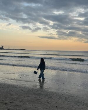 Lilas Ikuta Instagram - 鎌倉の水平線が眺められる素敵なお家で📹
海風がとても気持ちよかった☺︎

----------------

#CoachNY
#CoachJapan
#コーチバッグ
#thefashionpost