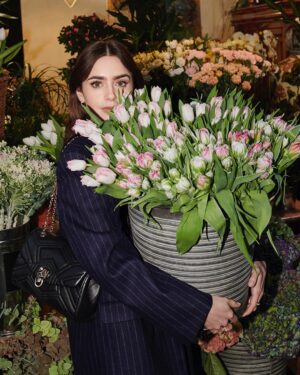 Lily Collins Instagram - Happy first day of spring from a girl who loves her flowers...
