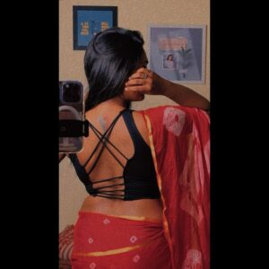 Madhu Meetha Instagram - Your desi girl in red saree ❤️📍#instagram #instagood #instadaily #instalike #love #cute #picture #fyp #explore #explorepage