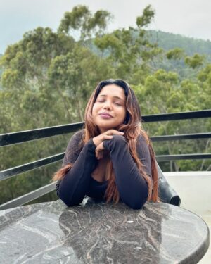 Madhu Meetha Instagram - Pranam naa Pranam nuvvu na 😍 📍 @yercaud_sherva_stellar_resort 

#insta #instagram #instadaily #instalike #instagood #picture #yercaud #fyp #explore #explorepage