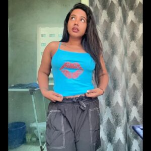 Madhu Meetha Instagram - Can I kiss you? 💋#picture #photo #photooftheday #naturephotography #click #cute #love #viral #instagram #instadaily #instalike #instagood #explore