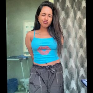 Madhu Meetha Instagram - Can I kiss you? 💋#picture #photo #photooftheday #naturephotography #click #cute #love #viral #instagram #instadaily #instalike #instagood #explore