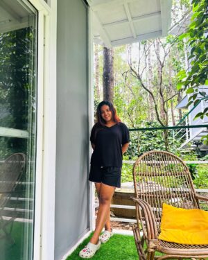 Madhu Meetha Instagram - Just me and nature 🥵🤍 #insta #instagood #instagram #instalike #instadaily #yercaud #birthday #explore #exploremore