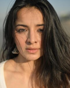 Actress Mahima Makwana HD Photos and Wallpapers March 2025