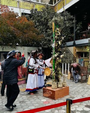 Malvika Subba Instagram - Mukkumlung is a sacred place for the Yakthung/Limbus. My ancestral home is bleeding right now and team from Chulachuli Theatre have made a play based on Mundhum and Mukkumlung. It’s a very emotional and heavy portrayal. Kudos to the team . Please do watch it at @mandalatheatre till Magh 27th . #mukkumlung #nocablecar #savemukkumlung