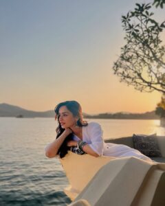 Actress Manushi Chhillar HD Photos and Wallpapers March 2025