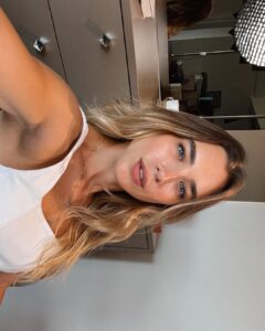 Actress Marcela Fetter HD Photos and Wallpapers April 2025