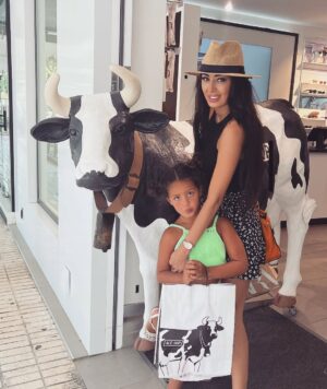 Maroi Bouchoucha Instagram - Ma petite princesse me manque ❤️😍 
Love u Lea ❤️