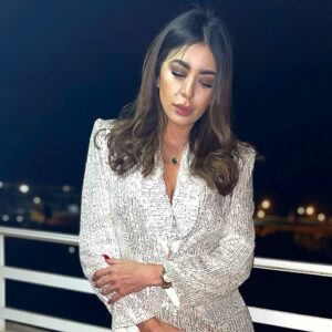 Maroi Bouchoucha Instagram - Happy new year love u all ❤️😍🥰 @zalea.haute.couture
