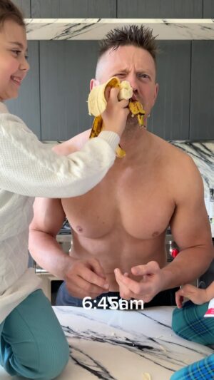 Maryse Mizanin Instagram - My morning routine.