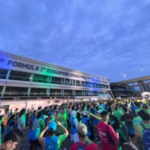 Masayu Anastasia Instagram - iseng iseng tadi pagi olahraga di sekitaran dukuh atas sambil cari sate kikil ..🏃🏻‍♀️🏃🏻‍♂️‍➡️🏃🏻‍♀️‍➡️

#scsm2024 
#familyfinisher 
@sgmarathon