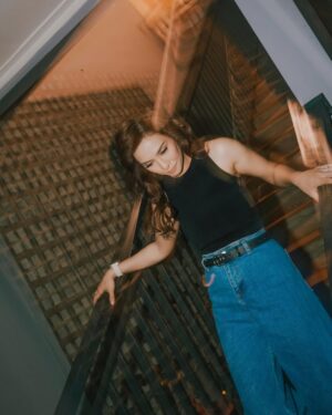 Masayu Anastasia Instagram - OMG ! it’s weekend awready 🫢🫢
have a great weekend y’all ❤️
•

💄: @gintingsmakeup 
📸 : @andrwphotos @andrwidi