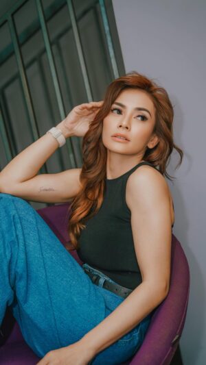 Masayu Anastasia Instagram - Note to self: I love you!
REMEMBER.. You were born to be real, not to be perfect 😊
•
💄 : @gintingsmakeup 
📸 : @andrwphotos @andrwidi