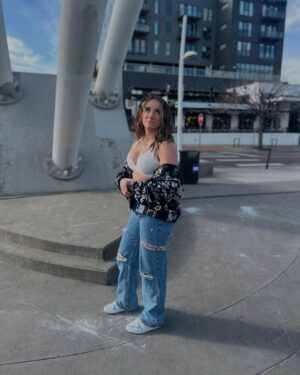 Maycee Barber Instagram - 🦋🦋🦋
📷♥️ ~ @moisty_onee