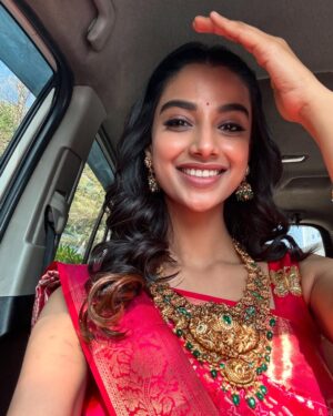 Meenakshi Chaudhary Instagram - In my desi era ✨🫶🏽
