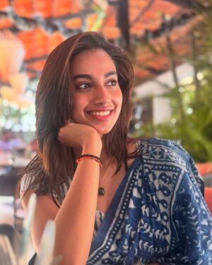 Meenakshi Chaudhary Instagram - In my desi era ✨🫶🏽