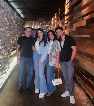 Megan Domani Instagram - Mom & Bryan’s Birthday Dinner🫶😚