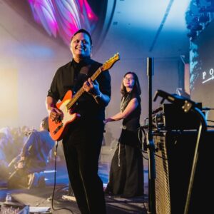 Melly Goeslaw Instagram - Dan senang rasanya tahun 2024 Potret berkesempatan merilis album live , album yang di persiapkan sangat lama , proses rekamannya benar benar live dan juga bisa disaksikan di kanal youtube nya @aquariusmusikindo 
•
Lagu lagu hits Potret di arransemen ulang dan dibawakan secara live , plus 1 lagu baru " Jangan Lupa Pulang " 
Album ini akan abadi di nikmati di setiap momen kamu lewat digital platform pilihan kamu .
•
Terimakasih juga untuk semua pihak yang menampilkan kami di panggung panggung musik 2024
Sampai jumpa di panggung musik tahun 2025 🤍
•
#potretband