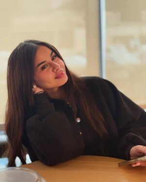 Menna Arafa Instagram - Grateful & blessed🤍🙏🏼 
Through my love’s eyes❤️