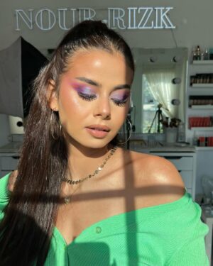 Menna Arafa Instagram - صحابي بيقولوا اني في اللوك دا طالعه شبه selena gomez 😂🤍
انتوا ايه رايكوا ؟
..
Makeup by the talented @makeupbynrizk ❤️