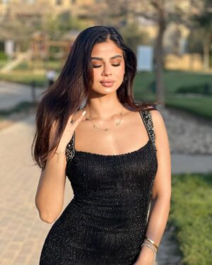 Menna Arafa Instagram - ✨🌟
Dress @aisha.couture.eg