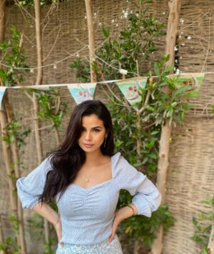 Menna Arafa Instagram - Happy birthday to me& happy eid for you all🎈