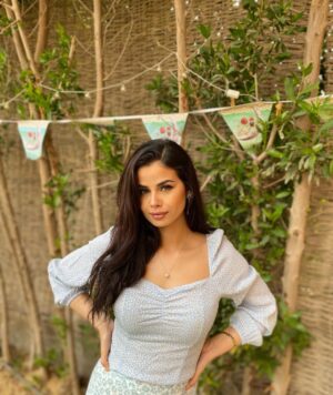 Menna Arafa Instagram - Happy birthday to me& happy eid for you all🎈