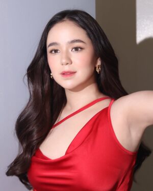 Mikee Quintos Instagram - ❤️ @mikee 

Makeup by @makeupbymarben 
Hairstyle by @_justineocampo 
Styling by @studio.24c @melvillesy @ziadelarosa 

#makeupbymarben