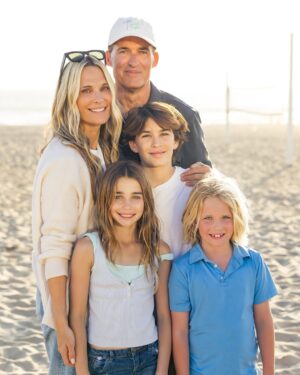 Molly Sims Instagram - Scar’s Bungalow > San Vicente Bungalows 😉 my girl is hitting the DOUBLE DIGITS 🎂🥳