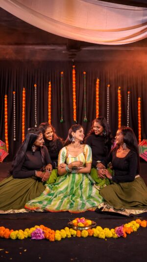 Mridhula korapati Instagram - ✨ Valayapatti Vibes 🌹

Here’s my take on Thalapathy’s iconic hits! Created this choreography during Nakshatra 2k24 for Natyataara’s Annual Day. From the moment it came together ❣️

Huge thanks to the amazing team who helped bring my vision to life! 🙏

Choreography / Dance Direction : @mridhula_korapati 🙋🏻‍♀️
Videography : @studiolumieres @kickyoga 
Edit : @kr__studios_ @kr__kishore_offl 
Studio : @thryambaka_studios 
Hairstyle : @aura_makeoverartistry 
Dancers : @divyasaravanan_official @Vaishnavi_varman_official @Shema_official_ @itz_guna_31221 
Assisted : @choreographer_ananth @harshini_korapati 
My costume : made straight out of my mom’s saree @handloomhut 

@arrahman @shriya_saran1109 @ujjayineeroy @iamnareshiyer @actorvijay 

Music copyright not owned, this is purely for entertainment. Enjoy and let me know your thoughts! 💫

#dance #trendingreels #reelsinstagram #mridhulakorapati #viralvideos #viral #chennai #explore #viralreels #dancer #thalapathy #thalapathy_vijay #valayapathi #mridhulakorapatichoreography #dancing #dancecover