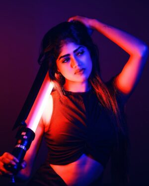 Mridhula korapati Instagram - Radiance ⚡️

Photographer : @studiolumieres @kickyoga 💌

#mridhulakorapati