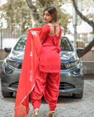 Muskan Shaikh Instagram - Comment’s your fav?❤️

Pic edit : @mr_devil74_ 🎨

Pic click : @vazeerart 📸

Suit : @dress_by_chavi 👗