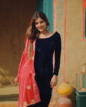 Muskan Shaikh Instagram - Chalo comment’s main apna surname he bata do sab?😅🙈

#instagood #instagood #likesforlike #photooftheday #lifestyle #viral